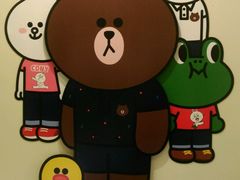 -LINE FRIENDS Garosu-gil Flagship Store