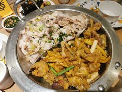 -小鱼小牛·鱼牛干锅·脆鱼火锅(世欧广场店)