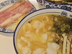 -镇南锅盖面馆(解放路店)