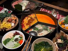 -三出山火锅(南京万象天地店)