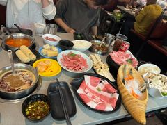 -牛魔王时尚回转餐厅