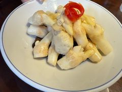 西湖莲藕芽拌木耳-大牌大·传统杭帮菜(湖滨店)