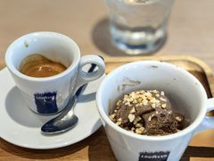 -LAVAZZA拉瓦萨咖啡(中航城君尚购物中心店)