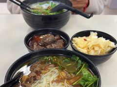-一品郑记重庆牛肉米线馆(东泰路店)