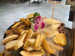 -一朵菌·野生菌探索家火锅(南亚店)