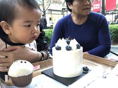 -巴黎贝甜(大宁国际商业广场店)