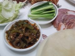 -梅利汴京烤鸭•开封豫菜地标店(东大街店)
