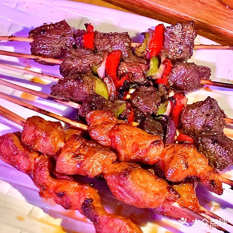 青岛啤酒节唯一室内分会场!品酒观裸眼3D