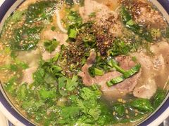 -云阿蛮云南生烫牛肉米线(奉贤路店)