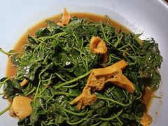 -蜜桃餐厅·伴山(海岸城店)