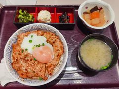 想吃肉不能忍·温泉蛋味增猪肉-dodonpa.墩墩伐 便当食堂(博华广场店)