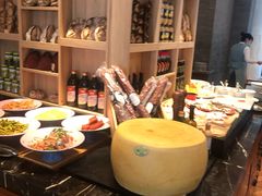自助取餐区-阿纳迪酒店·秘境西餐厅