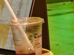 -星巴克(广州淘金路店)