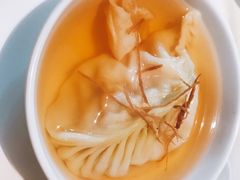 花胶灌汤饺-皇朝会.经典传统粤菜(外滩店)