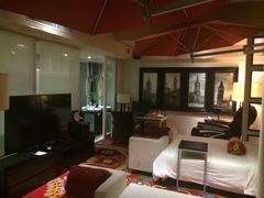 -喜鹊愉家酒店(郑州曼哈顿博览中心地铁站店)