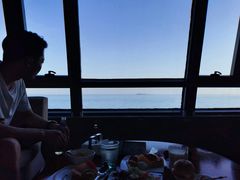 -三亚湾海居铂尔曼度假酒店