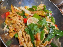 阿妈腊排骨干锅-民食香·腊排骨野生菌美食(木府店)