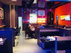 大堂-胖哥俩肉蟹煲(长沙高铁吾悦广场店)