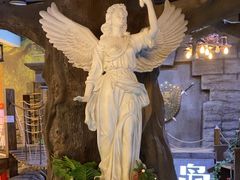 -暴风岛沉浸式体验馆(百联世纪店)