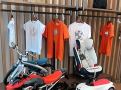 -北京宝诚宝马4S店