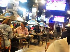 -马路牙子烧烤音乐酒馆(望京店)