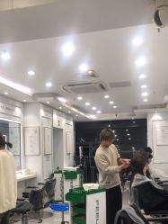 -镁连社·美联社