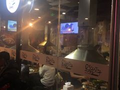 -马路牙子地桌烤肉(工体店)