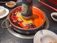 番茄牛油鸳鸯锅-咏江南·苏式火锅·苏州评弹(观前街店)
