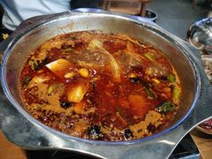 -干老庆贵州留一手烤鱼·地摊火锅(财经大学店)