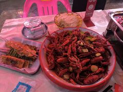 -海盗船. 龙虾烧烤. 酒馆