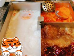 老妈招牌红汤-皇城老妈·大连海鲜火锅(港湾店)