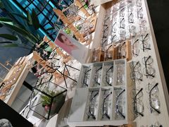 -Trend1881视光·蔡司视觉(领展广场店)