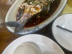 -芦茨金富饭庄·25年老字号·专做稻草鸡