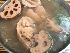 排骨藕汤-燕子煨汤(山海关路店)