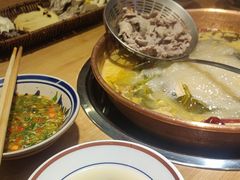 -洱火云南酸菜牛肉火锅(石景山当代商城店)