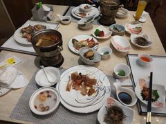 -雍和会海鲜姿造自助(湖东路店)