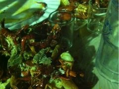油闷大虾。一片狼藉-老三龙虾(汉阳杨泗庙店)