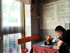 -蜗牛小馆醉乡民谣云南菜(惠新西里店)