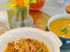 -阿瓦山寨·湘菜现炒·剁椒鱼头王(咸阳总店)
