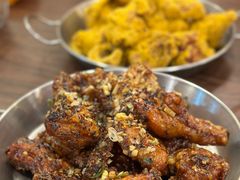 -BHC炸鸡(明洞总店)