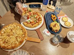 -必胜客(上海华谊新所店)