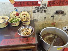 -柳州肥姨妈大骨螺蛳粉(东靖路店)