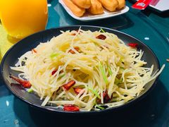 酸辣土豆丝-叶派龙虾•招牌香辣蟹·海鲜(中海国际店)