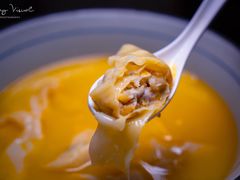 金汤黄鱼馄饨-蟹黄鱼·楼上面馆(外滩中央旗舰店)