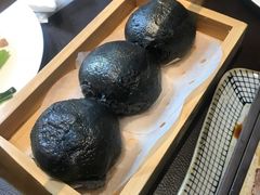 黑金流沙包-粤域茶餐厅