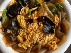 鸭蛋炒粉皮-老街坊劈柴院(济南总店)