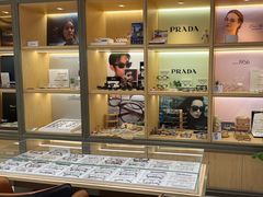 -吴良材眼镜(美罗城店)