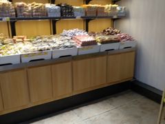 面包甜点陈列柜-品忆香炒货工坊(西稍门店)
