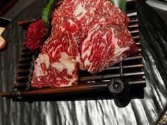 -铭牛烧肉·和牛海鲜自助(高新月牙湖店)