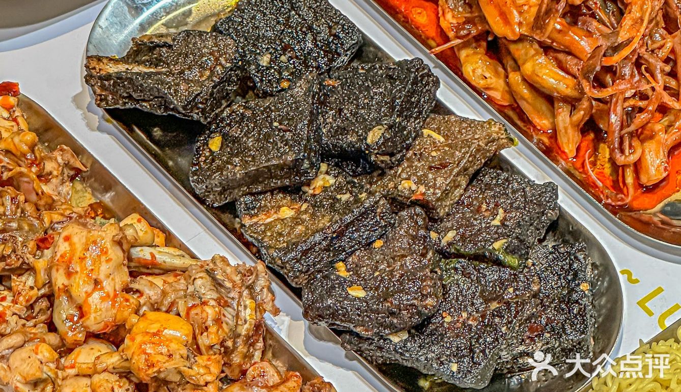 在武汉！这样的肥肠噜噜煲才能赚到我的💰💰